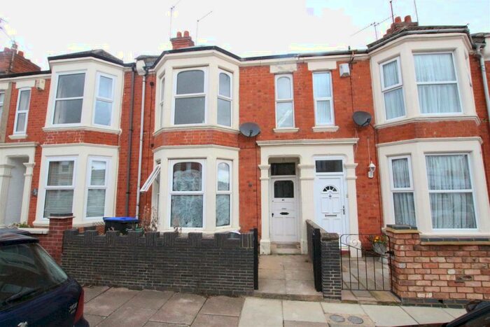5 Bedroom House To Rent In Birchfield Road, Northampton, NN1