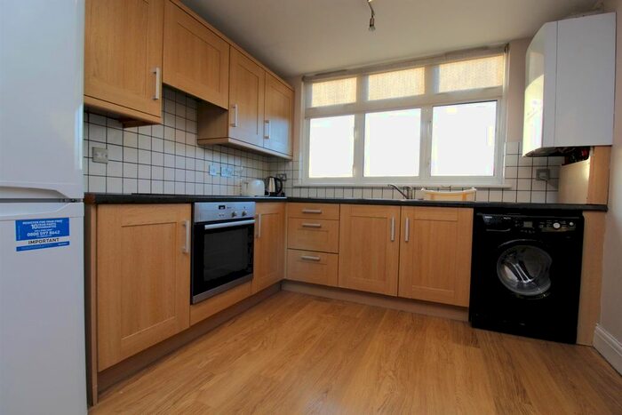 1 Bedroom Flat To Rent In Fords Grove, London, N21