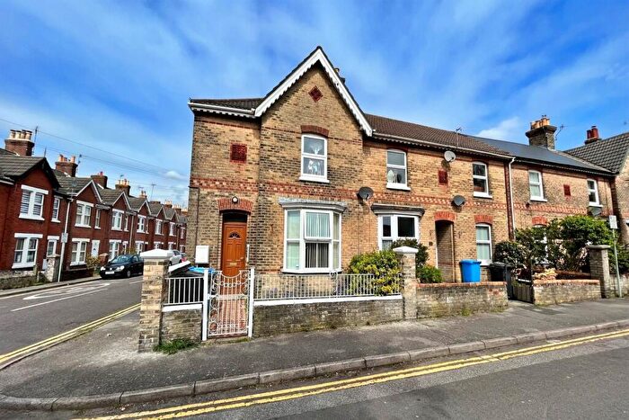 1 Bedroom Flat To Rent In Heckford Park, BH15