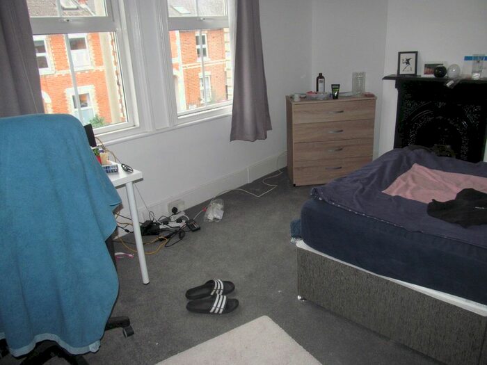 6 Bedroom Terraced House To Rent In Carnarvon Road, Reading, RG1