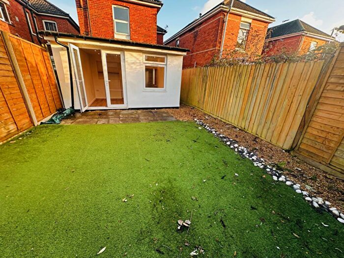 2 Bedroom Flat To Rent In Stanfield Road, Bournemouth, BH9