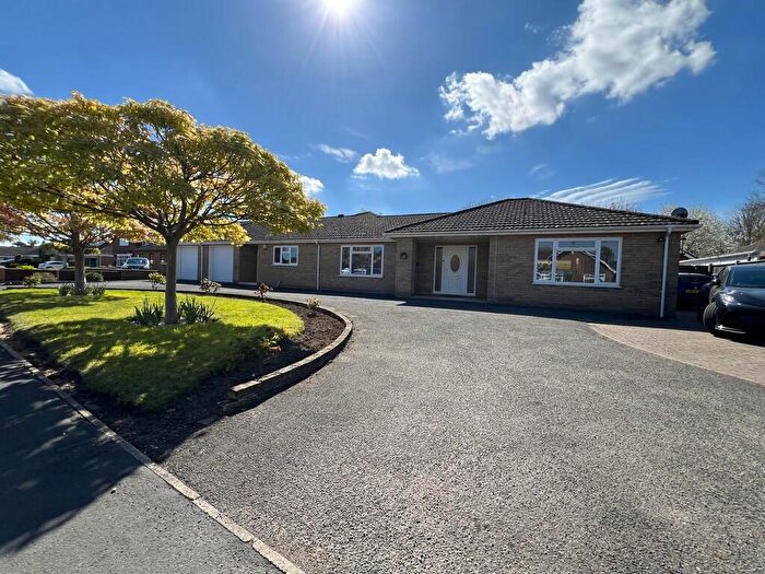 6 Bedroom Detached Bungalow For Sale In Chandlers Way, March, Cambs., PE15