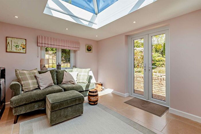2 Bedroom Detached Bungalow For Sale In Church Street, Teston, Maidstone, ME18