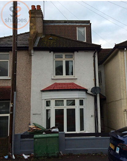 4 Bedroom Detached House To Rent In Washington Road, Worcester Park, Greater London, KT4