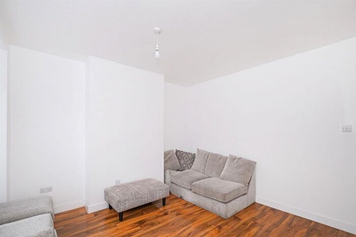 3 Bedroom Terraced House For Sale In Cavendish Drive, London, E11