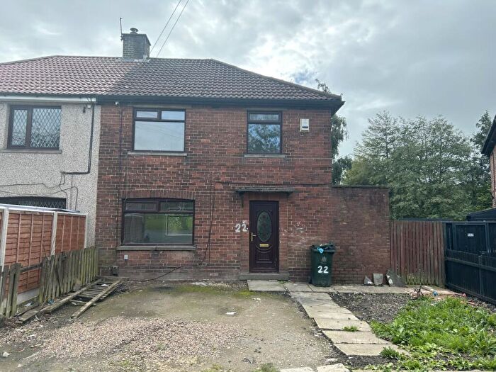 3 Bedroom Semi-Detached House To Rent In Edge End Road, Bradford, West Yorkshire, BD6