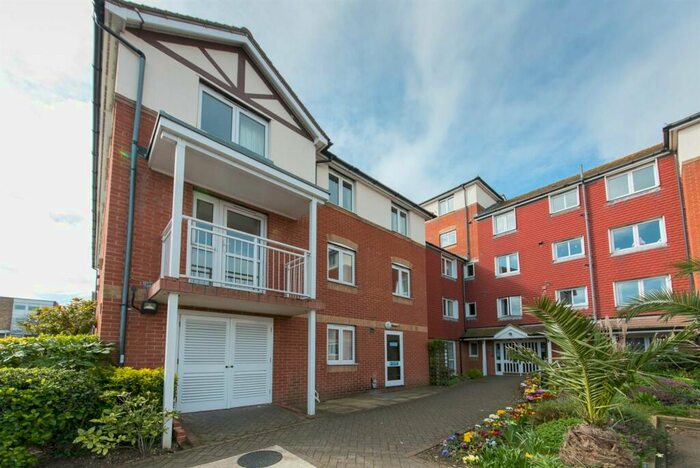 2 Bedroom Apartment To Rent In Rowena Road, Palm Court Rowena Road, CT8