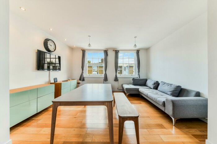 2 Bedroom Apartment To Rent In Mortimer Road, Dalston, N1