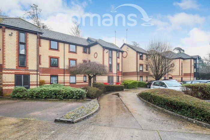 1 Bedroom Apartment To Rent In Landen Court, RG40