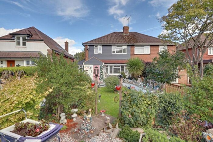 3 Bedroom Semi-Detached House For Sale In Denmead, PO7