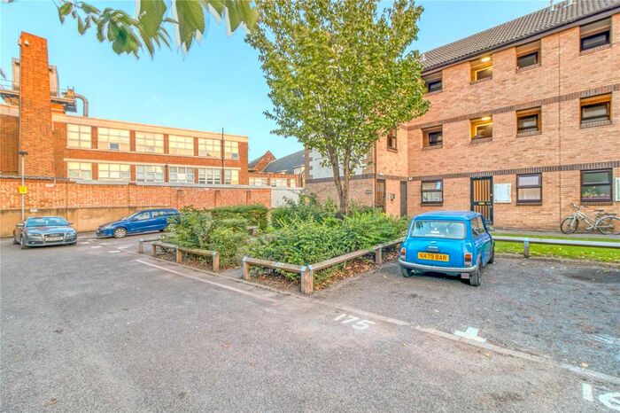 1 Bedroom Flat To Rent In Portland Road, London, N15