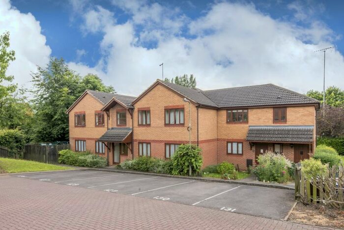 1 Bedroom Flat To Rent In Parklands, Banbury, OX16