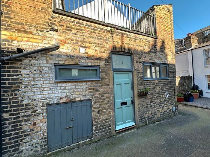 1 Bedroom Flat To Rent In Spencer Walk, Ramsgate, Kent, CT11