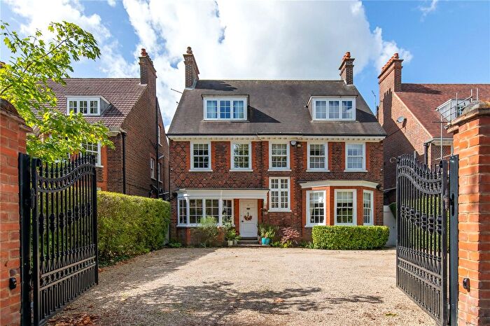 5 Bedroom Detached House For Sale In Woodfield Road, London, United Kingdom, W5