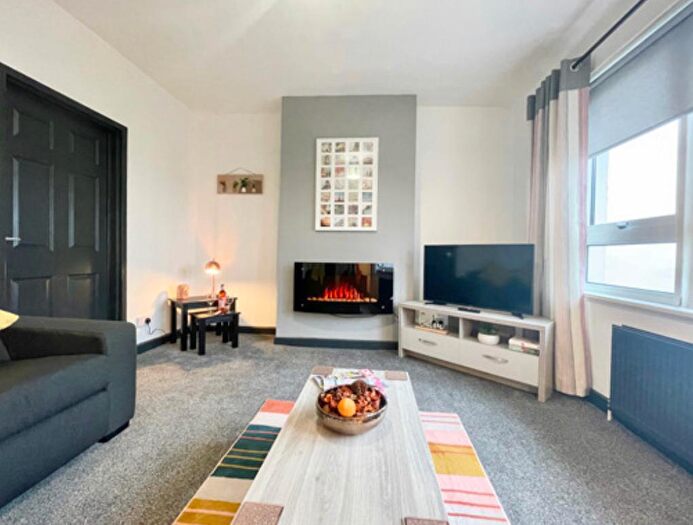 2 Bedroom Apartment To Rent In Planetree Road, Parkhall, G81