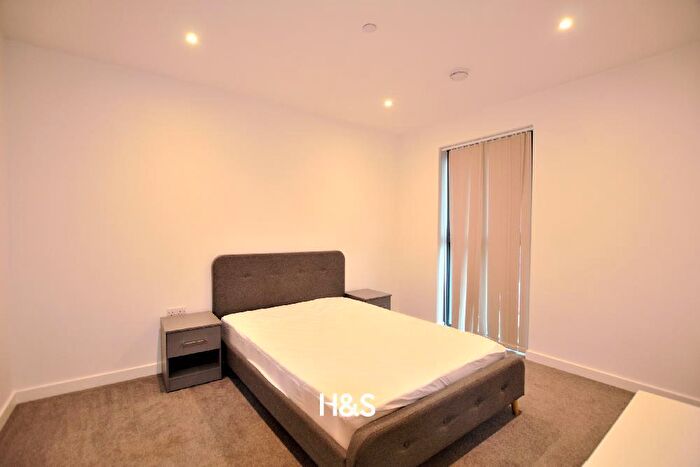 2 Bedroom Apartment To Rent In Windmill Street, Birmingham, B1