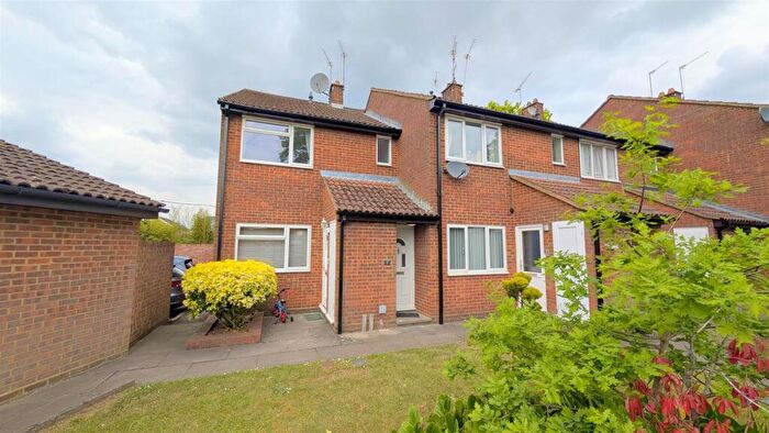 1 Bedroom Flat To Rent In Albany Mews, North Orbital Road, Chiswell Green, St Albans, Herts, AL2