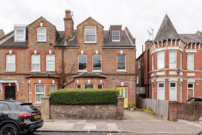 5 Bedroom Semi Detached House For Sale In Connaught Road, London, NW10