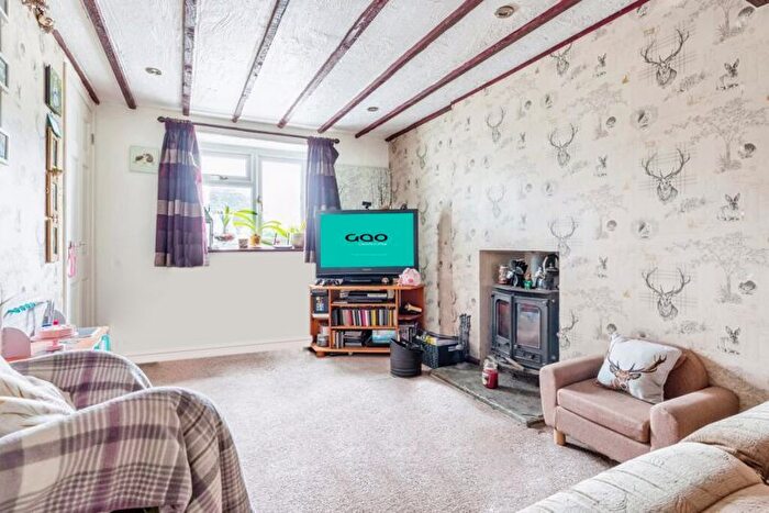 2 Bedroom Cottage For Sale In East Hill, Truro, TR4