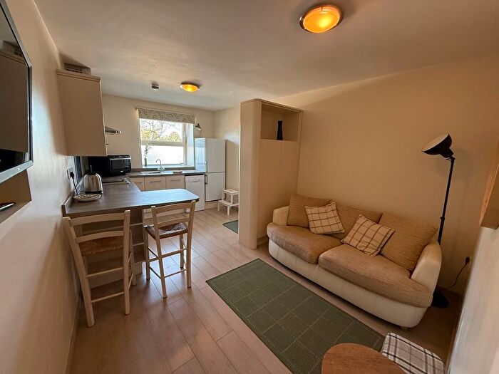 1 Bedroom Flat To Rent In Long Street, Williton, Taunton, TA4