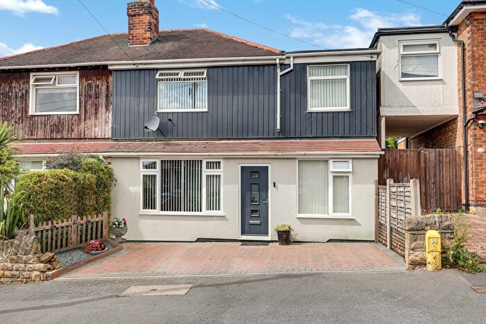 4 Bedroom Semi-Detached House For Sale In Norbett Road, Arnold, NG5
