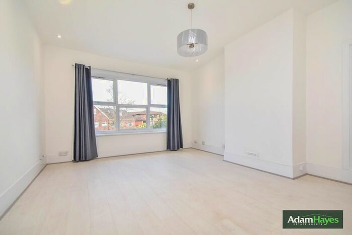 1 Bedroom Flat To Rent In Gainsborough Road, North Finchley, N12