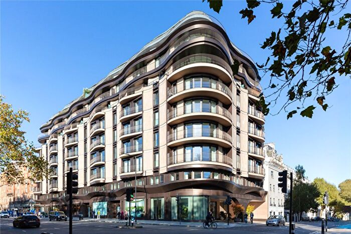 3 Bedroom Flat For Sale In Park Modern, Apartment, Bayswater Road, London, W2