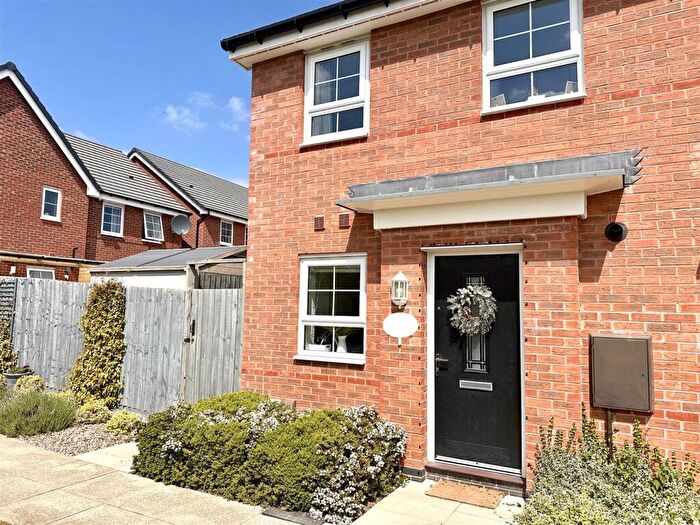 2 Bedroom Semi-Detached House To Rent In Darter View, Nuneaton, CV10