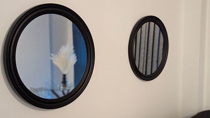 1 Bedroom Flat To Rent In Grapnel Apartments D, Furness Quay, M50