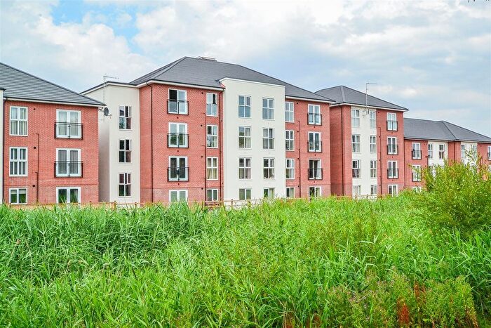 2 Bedroom Flat For Sale In Somerford House, Hill View Road, Malvern, WR14