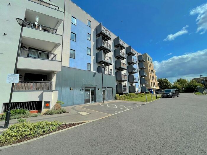 1 Bedroom Flat To Rent In Salisbury Road, Southall, UB2