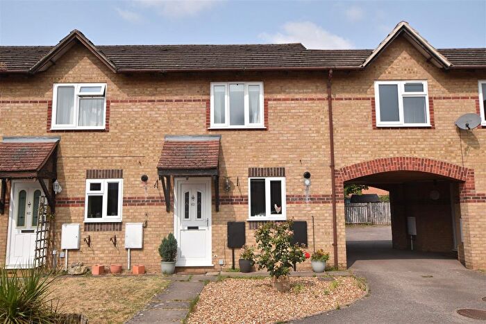 2 Bedroom Property For Sale In Hornbeam Road, Bicester, OX26
