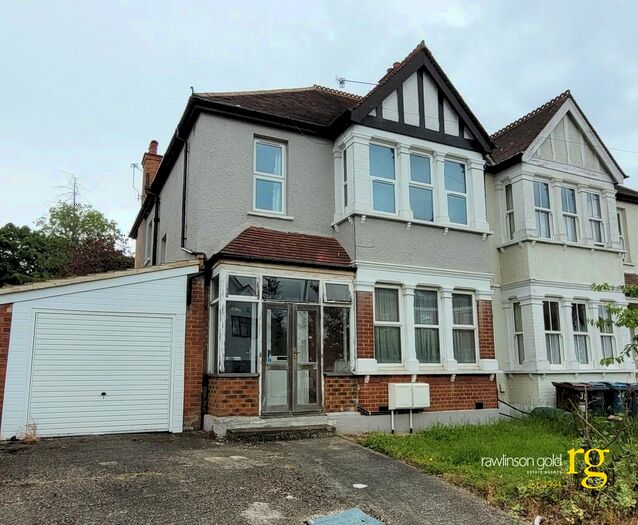 2 Bedroom Flat To Rent In Pinner View, Harrow, HA1