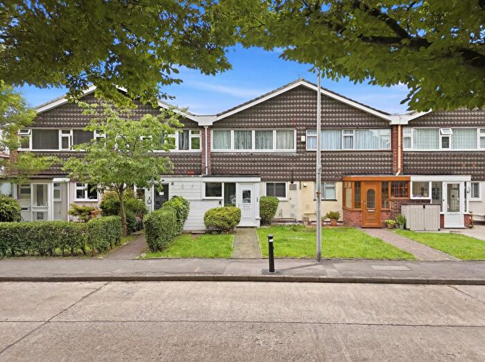 2 Bedroom Terraced House For Sale In Torrington Road, South Woodford, Redbridge, London, E18