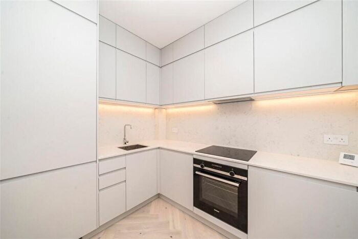 1 Bedroom Flat To Rent In Aveline Street, Kennington, SE11