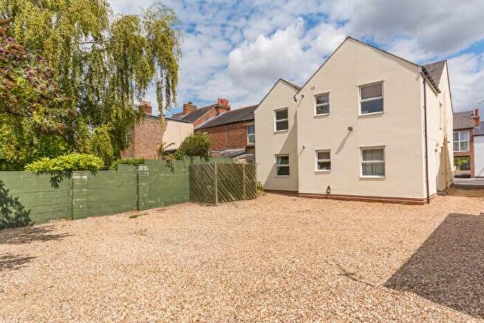 2 Bedroom Apartment To Rent In New High Street, Headington, OX3