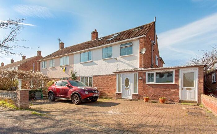 7 Bedroom Semi Detached House For Sale In Montgomery Road, Cambridge, CB4