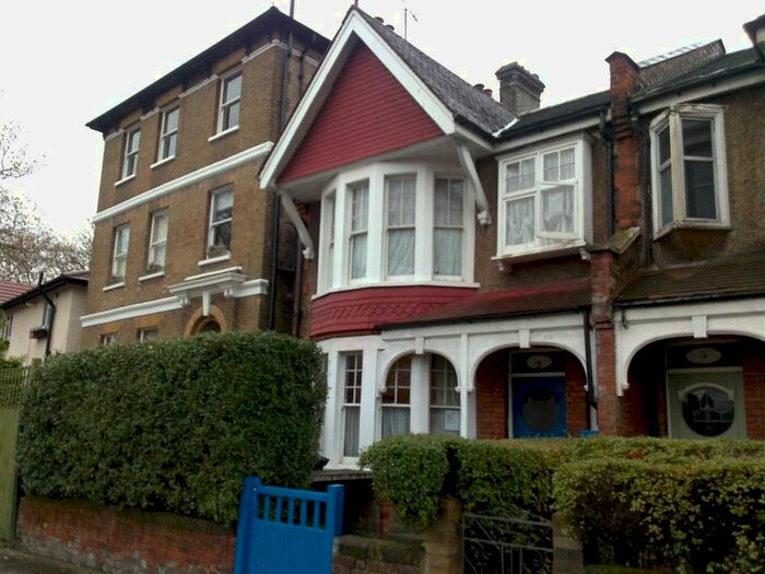 2 Bedroom Flat To Rent In Priory Road, Crouch End, N8