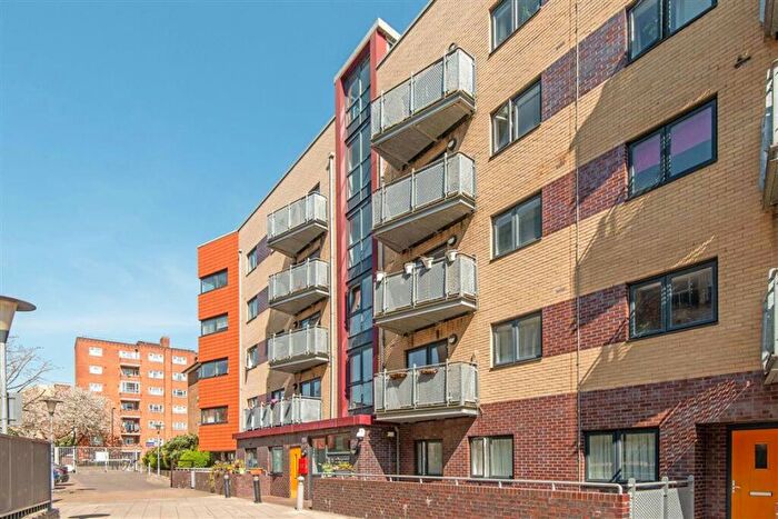 1 Bedroom Flat To Rent In Murray Grove, Shoreditch, N1