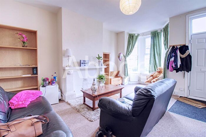 3 Bedroom House To Rent In Royal Park Avenue, Hyde Park, Leeds, LS6