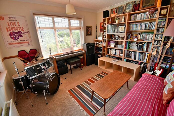 3 Bedroom Detached House For Sale In Christchurch Road, West Parley, Ferndown, BH22