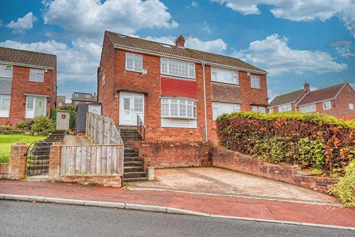 4 Bedroom Semi Detached House For Sale In Oaklands, Swalwell, NE16