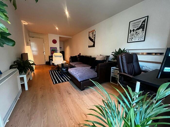 1 Bedroom Flat To Rent In Market Building, High Street, Manchester, M4