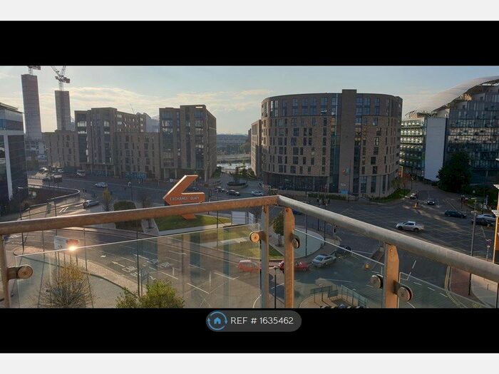 2 Bedroom Flat To Rent In X Q Building, Salford, M5