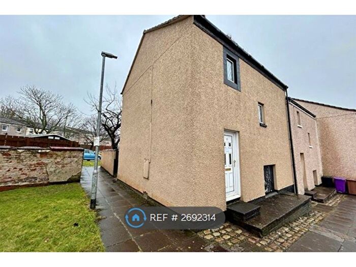 3 Bedroom End Terrace House To Rent In Shalloch Place, Bourtreehill South, Irvine, KA11