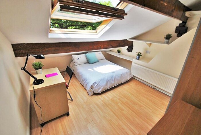 10 Bedroom House To Rent In Birchfields Road, Manchester, M13