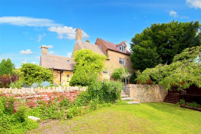 3 Bedroom Detached House For Sale In Teddington, Tewkesbury, Gloucestershire, GL20