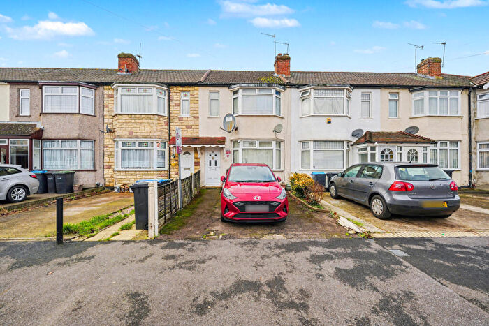 3 Bedroom Terraced House For Sale In Balmoral Road, EN3