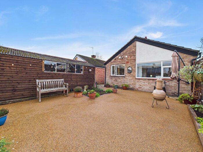 2 Bedroom Detached Bungalow For Sale In Border Crescent, Alvaston, DE24