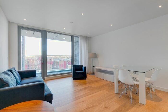 2 Bedroom Flat To Rent In Camley Street, London, N1C